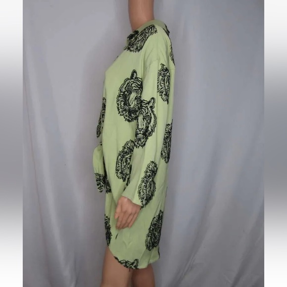 NWT Hellessy Tollin Tiger Graphic animal print Shirt tunic blouse Celadon black - Picture 6 of 16